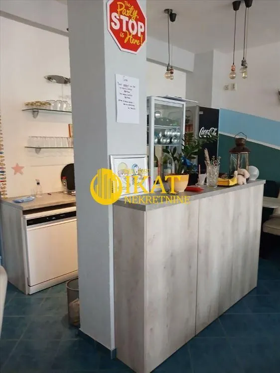 Rent, office space, 123m², Čukarica, Beograd