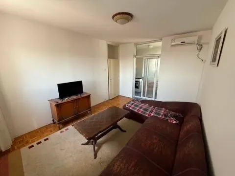 Rent, two bedroom apartment, 60m², Podgorica, Crna Gora - image 6