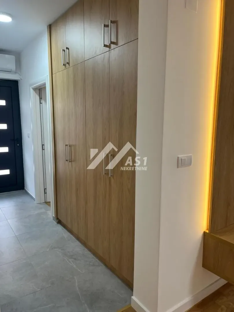 Izdavanje, trosoban stan, 56m², Klisa, Novi Sad Sve Podlokacije