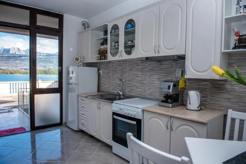 Prodaja, kuća, 511m², Đuraševići, Tivat