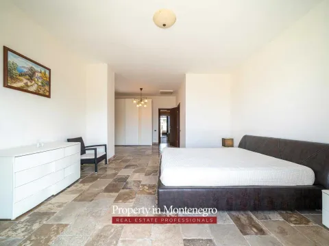 Prodaja, kuća, 971m², Petrovac, Budva - image 42