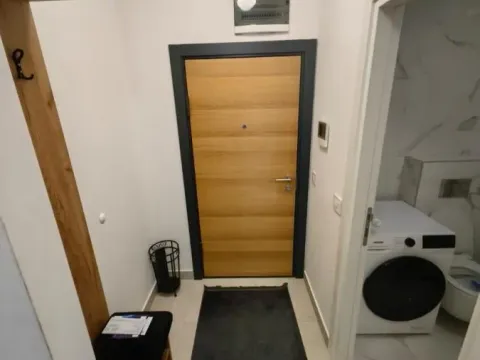 Izdavanje, jednosoban stan, 37m², Novo naselje, Novi Sad - image 6