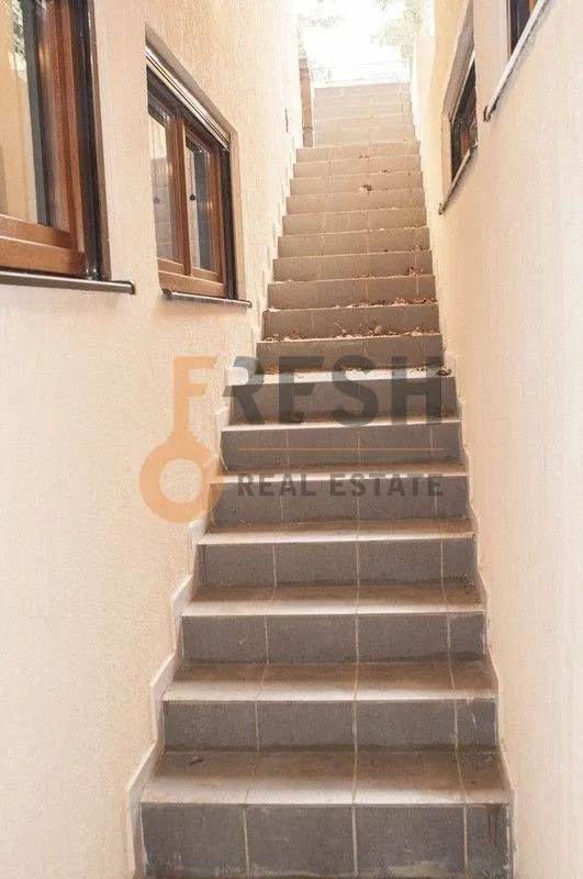 Prodaja, kuća, 397m², Ostalo, Podgorica