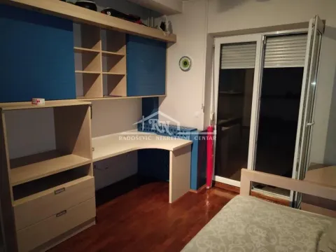 Prodaja, trosoban stan, 79m², Đeram Pijaca, Beograd - image 2