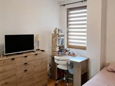 Prodaja, trosoban stan, 79m², Medijana, Niš - image 9