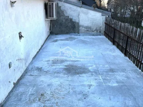 Prodaja, trosoban stan, 88m², Petlovo Brdo, Beograd - image 19