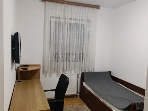 Rent, two bedroom apartment, 50m², Rotkvarija, Novi Sad Sve Podlokacije - image 3