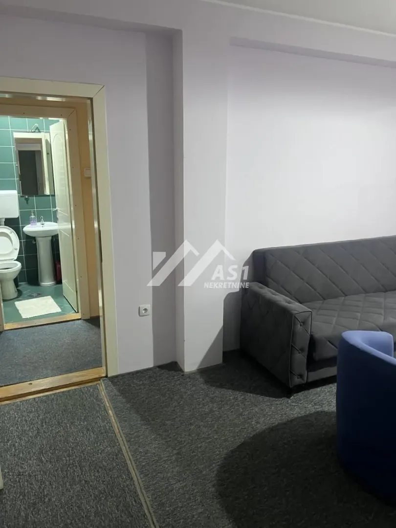 Izdavanje, dvosoban stan, 60m², Grbavica, Novi Sad Sve Podlokacije