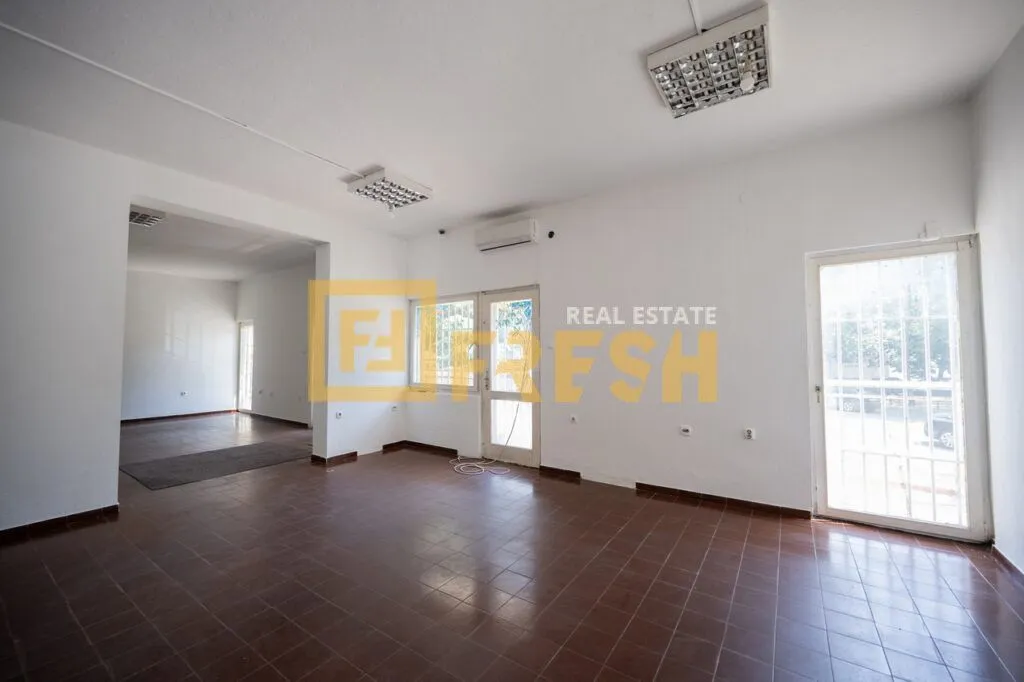 Izdavanje, poslovni prostor, 140m², Preko Morače, Podgorica