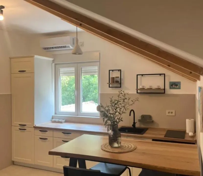 Rent, one bedroom apartment, 42m², Kavač, Kotor