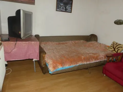 Sale, house, 250m², Kolonija, Jagodina