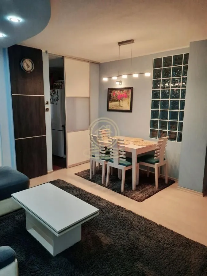 Izdavanje, dvosoban stan, 63m², Bulevar Oslobodjenja, Novi Sad Sve Podlokacije