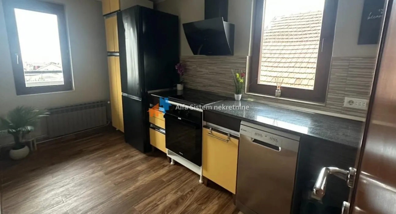 Rent, two bedroom apartment, 80m², Filmski Grad, Beograd