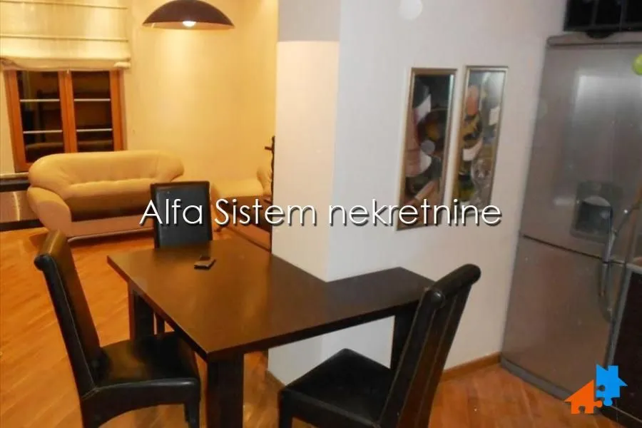 Izdavanje, dvosoban stan, 45m², Kalenić Pijaca, Vračar Sve Podlokacije