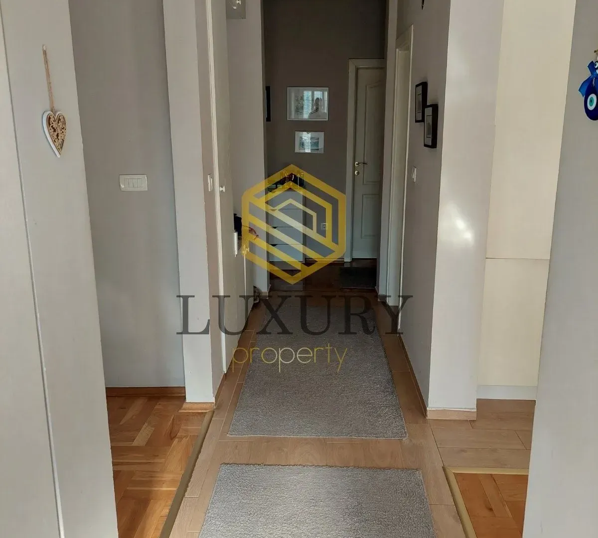 Izdavanje, kuća, 120m², Tološi, Podgorica