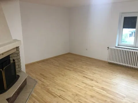 Izdavanje, kuća, 205m², Batajnica, Beograd - image 4