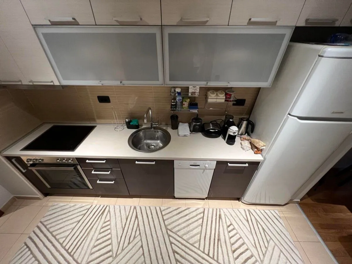 Izdavanje, jednosoban stan, 50m², Tološi, Podgorica