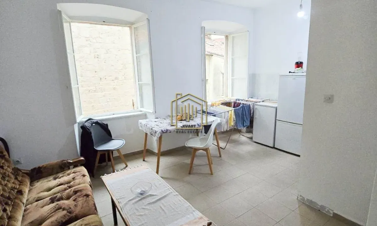 Sale, three bedroom apartment, 72m², Kotor, Crna Gora