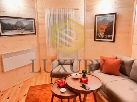 Izdavanje, kuća, 63m², Centar, Kolašin - image 4