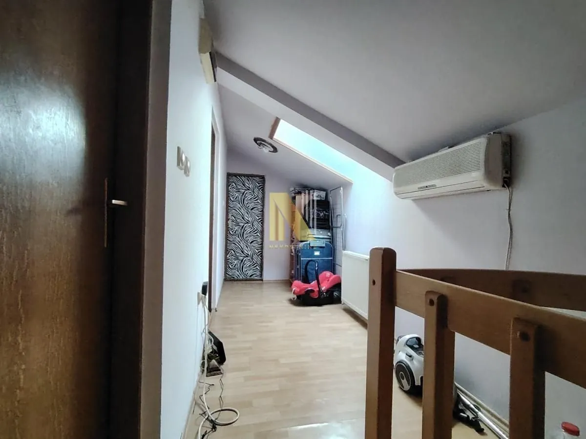 Prodaja, trosoban stan, 81m², Grbavica, Novi Sad Sve Podlokacije