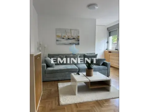 Izdavanje, jednosoban stan, 35m², Stari Grad, Beograd - image 8