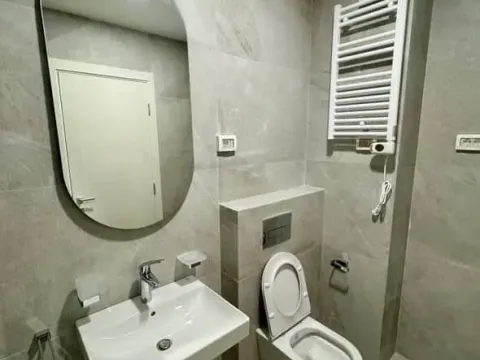 Izdavanje, jednosoban stan, 42m², Central Point, Podgorica - image 5