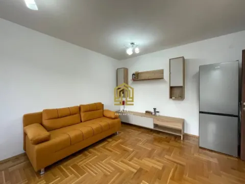 Rent, one bedroom apartment, 40m², Budva, Crna Gora - image 9