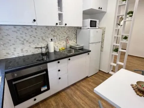 Izdavanje, dvosoban stan, 56m², Grbavica, Novi Sad Sve Podlokacije - image 4