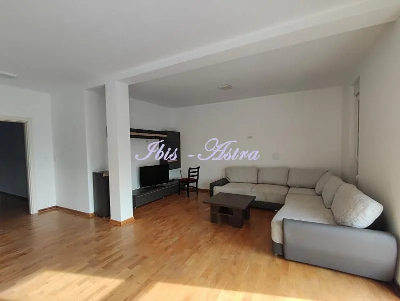 Izdavanje, četvorosoban stan, 127m², Olimp, Zvezdara Sve Podlokacije