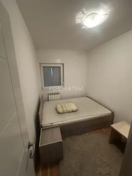 Rent, three bedroom apartment, 60m², Uciteljsko Naselje, Zvezdara Sve Podlokacije - image 2
