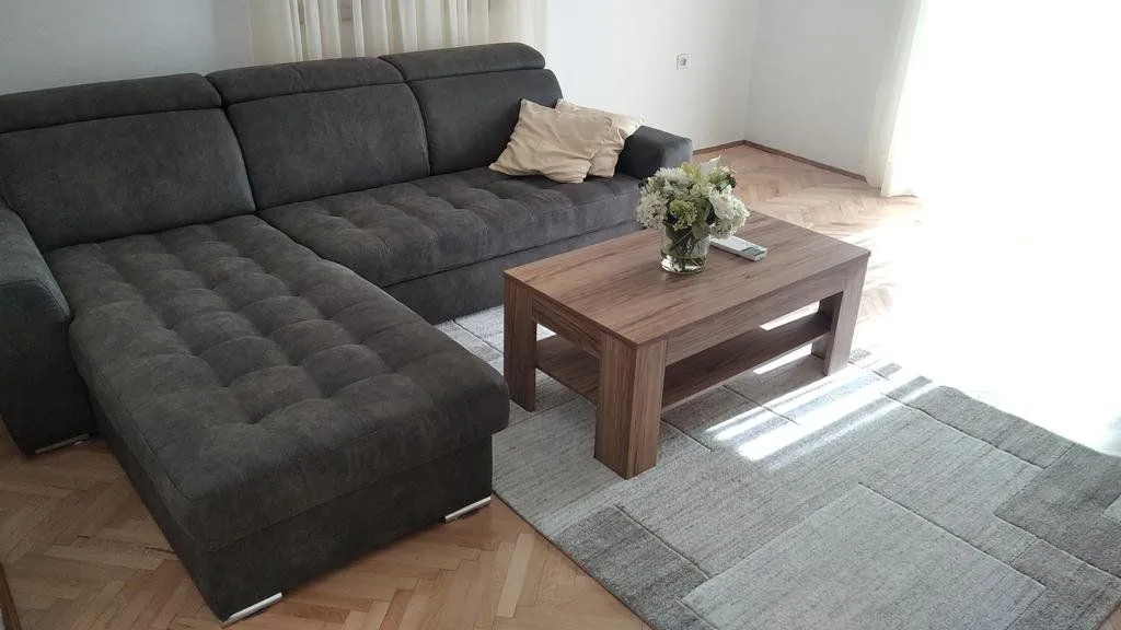 Rent, two bedroom apartment, 100m², Dalmatinska ulica, Podgorica