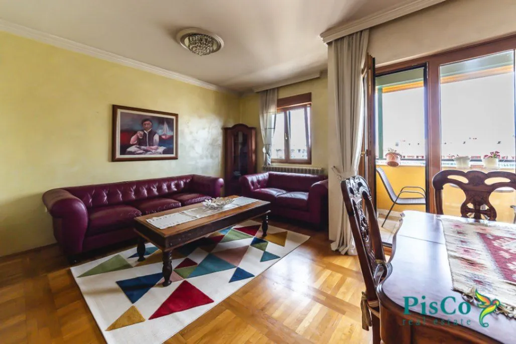 Izdavanje, dvosoban stan, 90m², Preko Morače, Podgorica