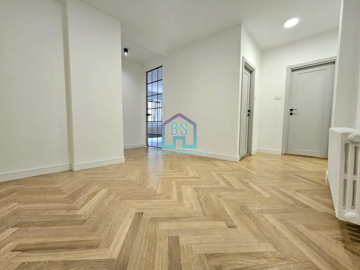 Prodaja, trosoban stan, 112m², Stari grad, Novi Sad