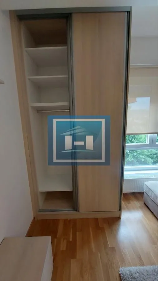 Izdavanje, garsonjera, 27m², Centar, Jagodina