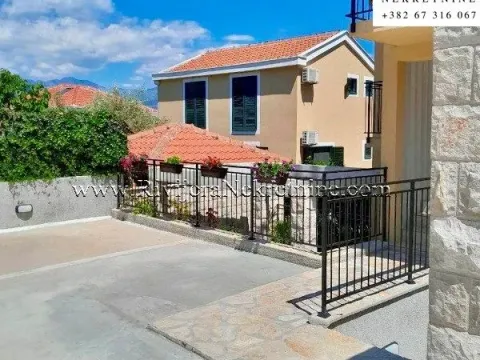 Prodaja, trosoban stan, 104m², Obala Đuraševića, Tivat - image 2