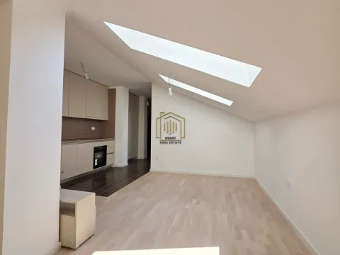 Prodaja, jednosoban stan, 50m², Tološi, Podgorica - image 9