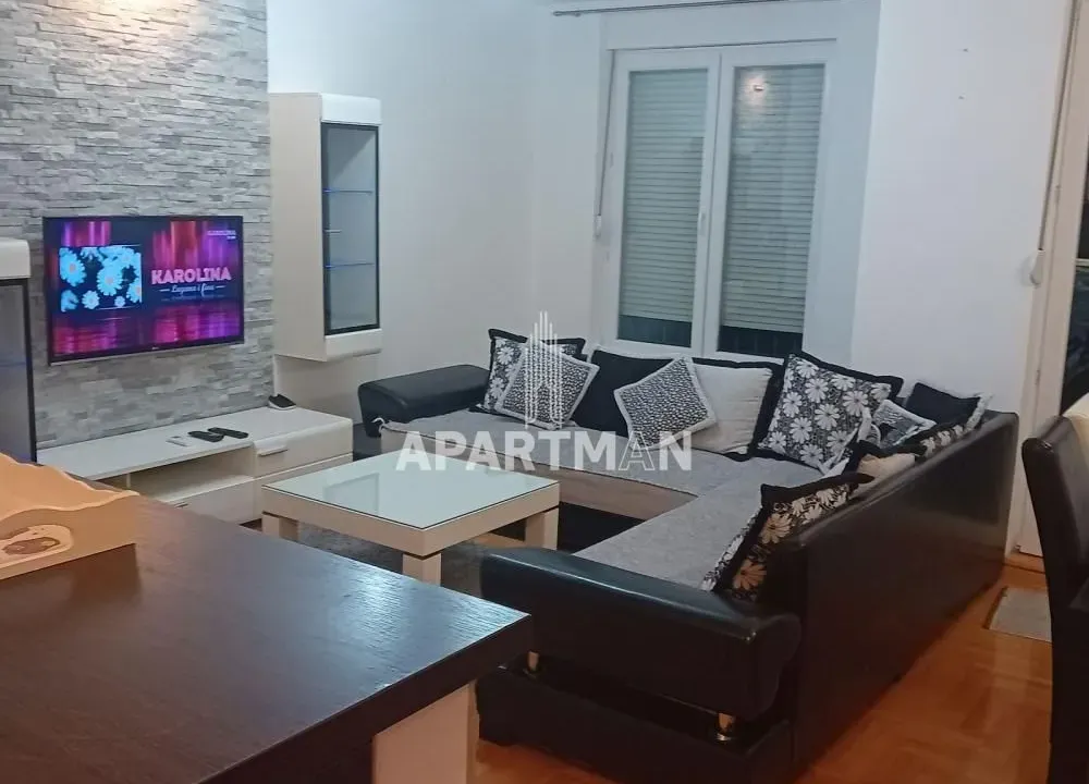 Izdavanje, trosoban stan, 83m², Voždovac Sve Podlokacije, Beograd
