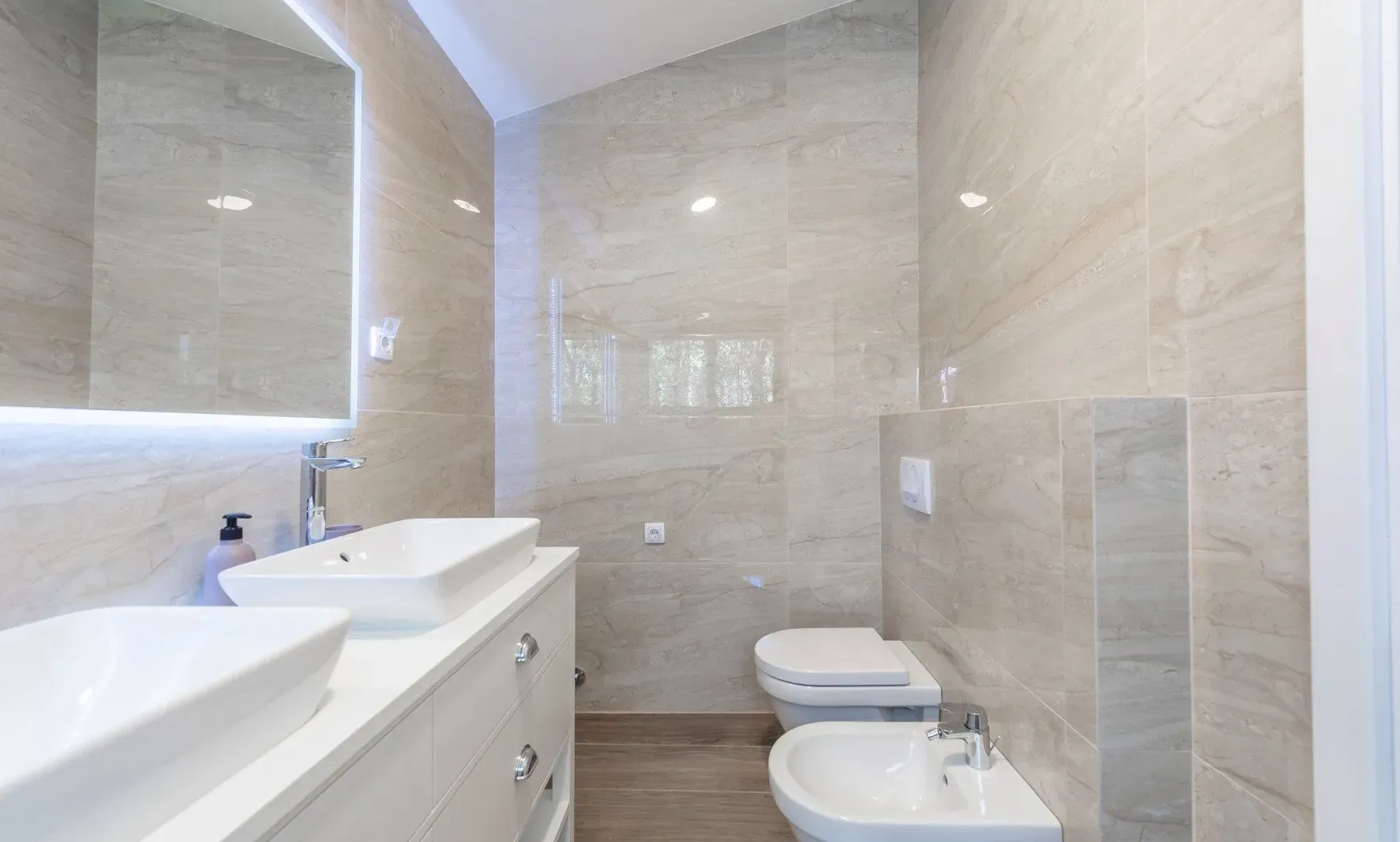 Sale, house, 360m², Utjeha, Bar