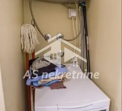 Izdavanje, trosoban stan, 80m², Sarajevska, Beograd - image 20