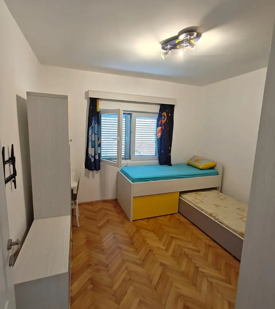 Izdavanje, dvosoban stan, 90m², Stari Aerodrom, Podgorica