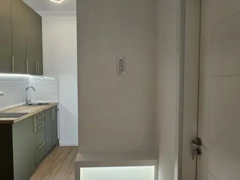 Sale, studio apartment, 25m², Stari grad, Novi Sad - image 2