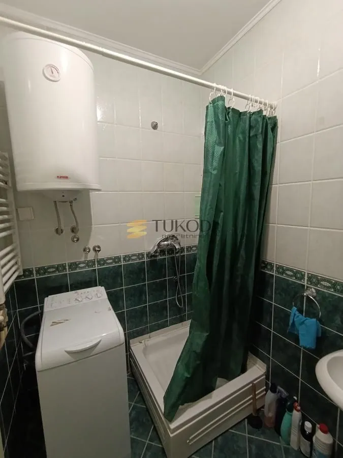 Izdavanje, garsonjera, 25m², Grbavica, Novi Sad Sve Podlokacije