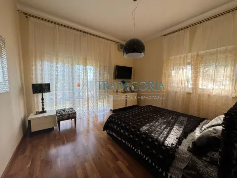 Prodaja, kuća, 302m², Bar, Crna Gora - image 29
