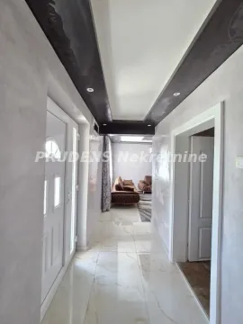 Sale, house, 210m², Surčin, Beograd - image 13