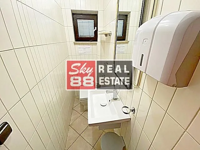 Rent, house, 412m², Voždovac Sve Podlokacije, Beograd