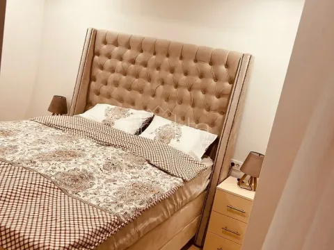 Izdavanje, stan, 80m², Tivat, Crna Gora - image 4