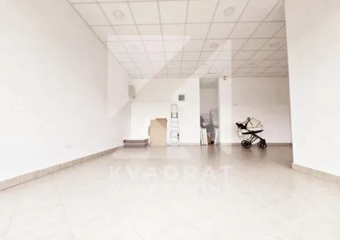 Rent, office space, 120m², Stari Aerodrom, Podgorica - image 1