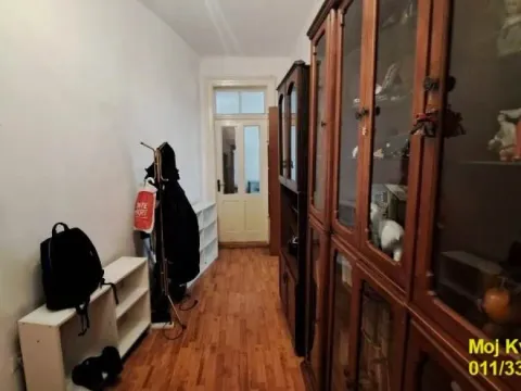 Rent, two bedroom apartment, 80m², Cvetni Trg, Vračar Sve Podlokacije - image 11