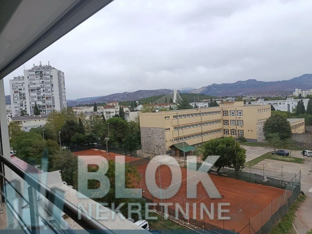 Izdavanje, dvosoban stan, 100m², Preko Morače, Podgorica