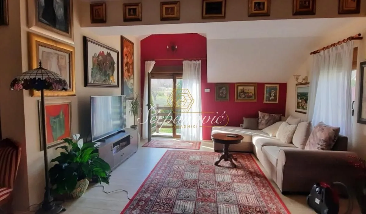 Prodaja, kuća, 191m², Petrovaradin, Novi Sad